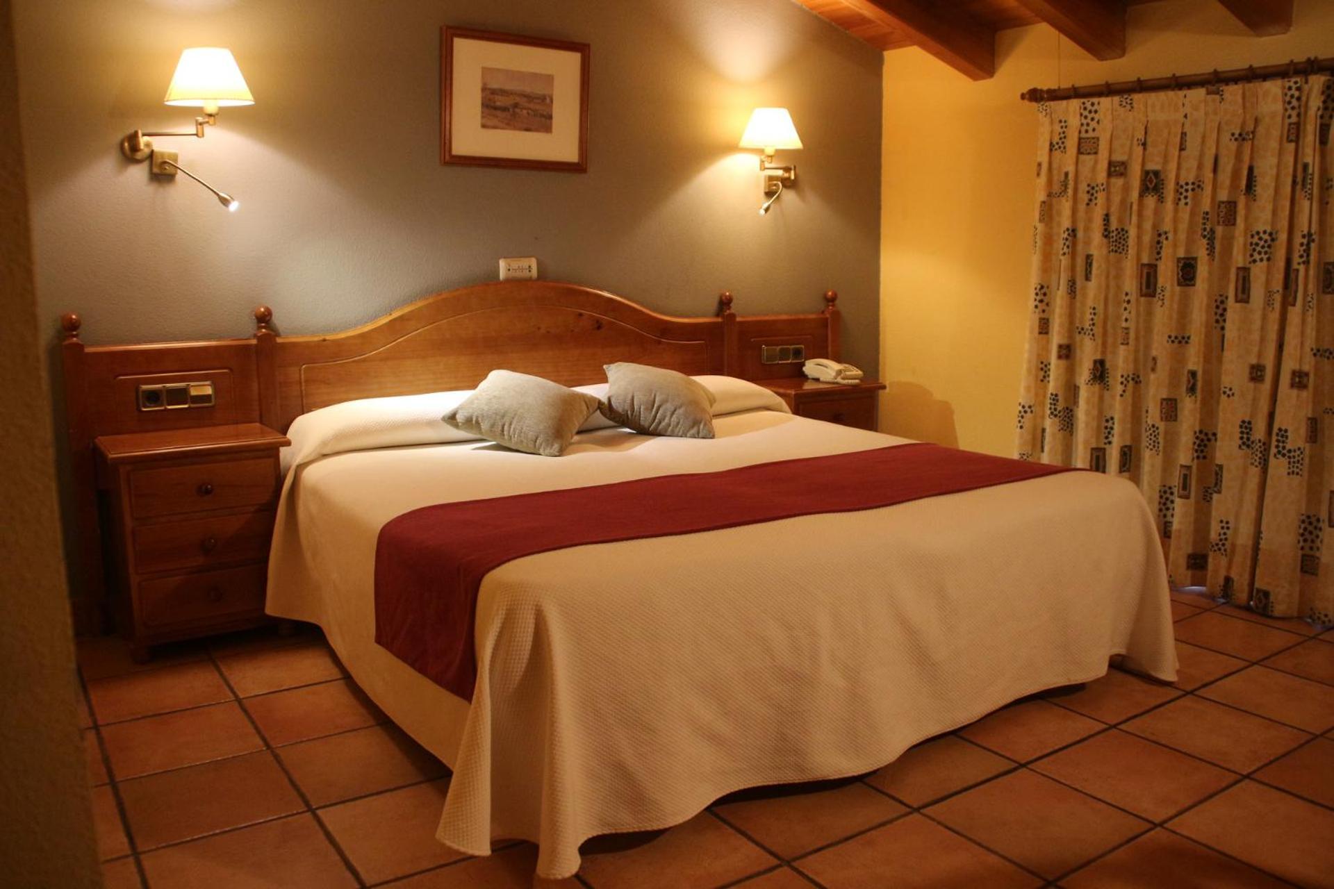 Hotel & Spa Pena Montanesa Ainsa Exterior photo